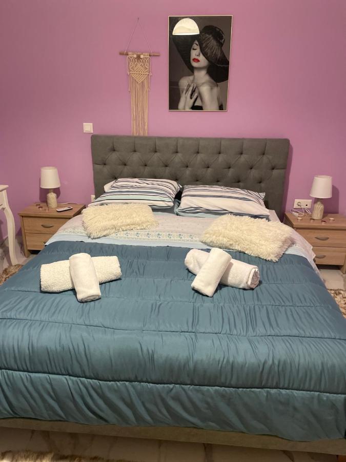 Home Nadia Corinth Екстериор снимка
